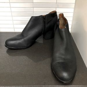 Lucky Brand women’s ankle boots